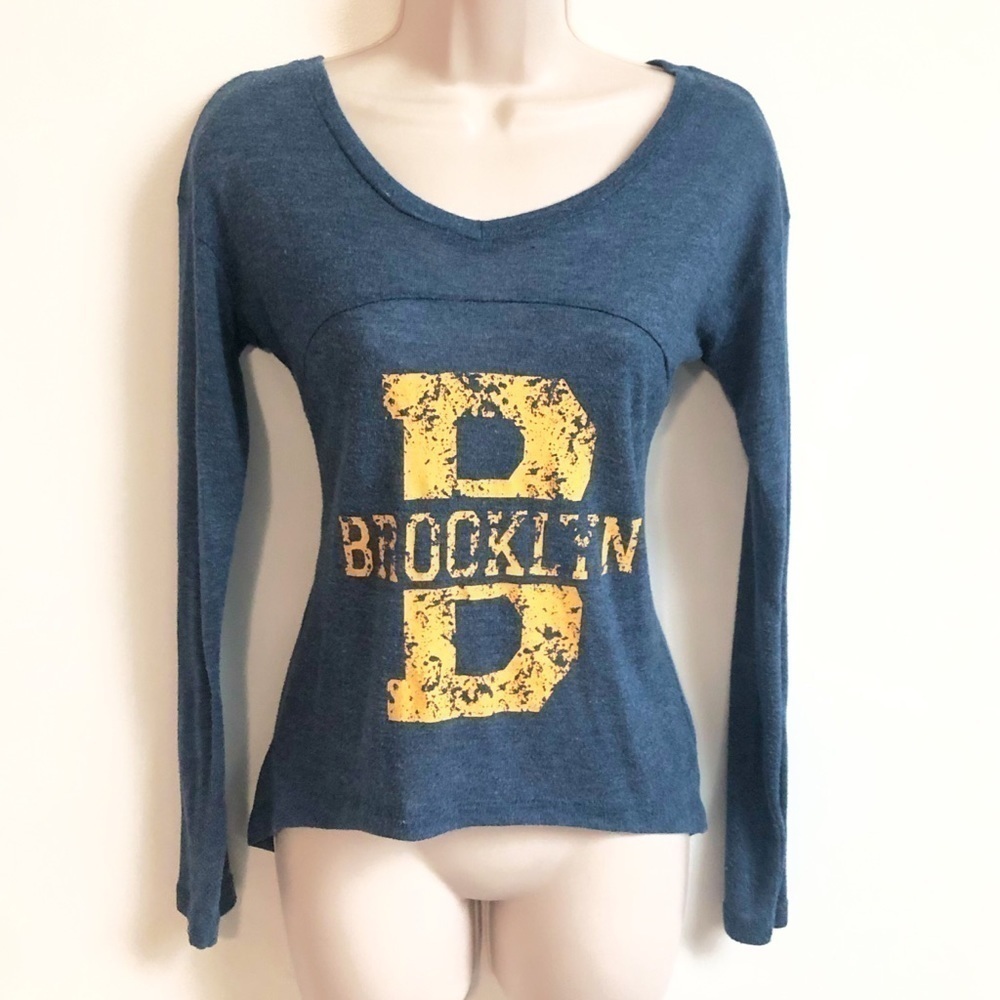 Derek Heart Brooklyn long sleeve distressed top